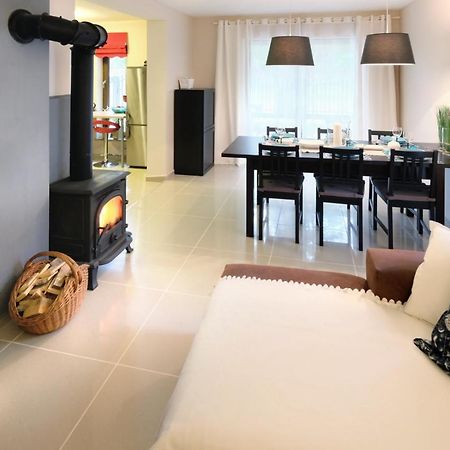 Dom Kotik W Lukecinie Villa Luaran gambar